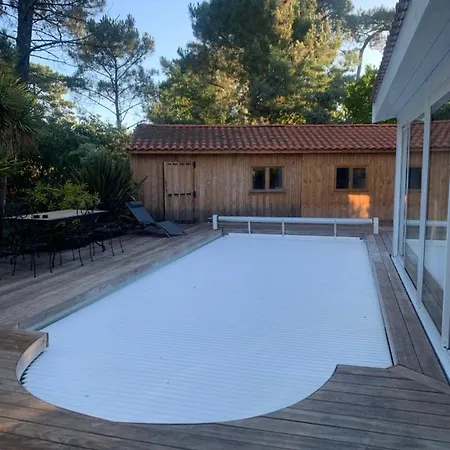 Villa Maluel, Piscine, 10 A 18 Personnes