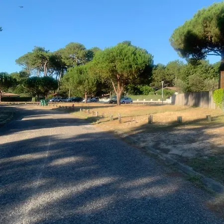 Maluel, Piscine, 10 A 18 Personnes