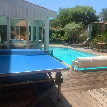 Maluel, Piscine, 10 A 18 Personnes