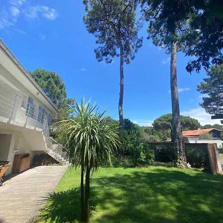 Villa Maluel, Piscine, 10 A 18 Personnes *